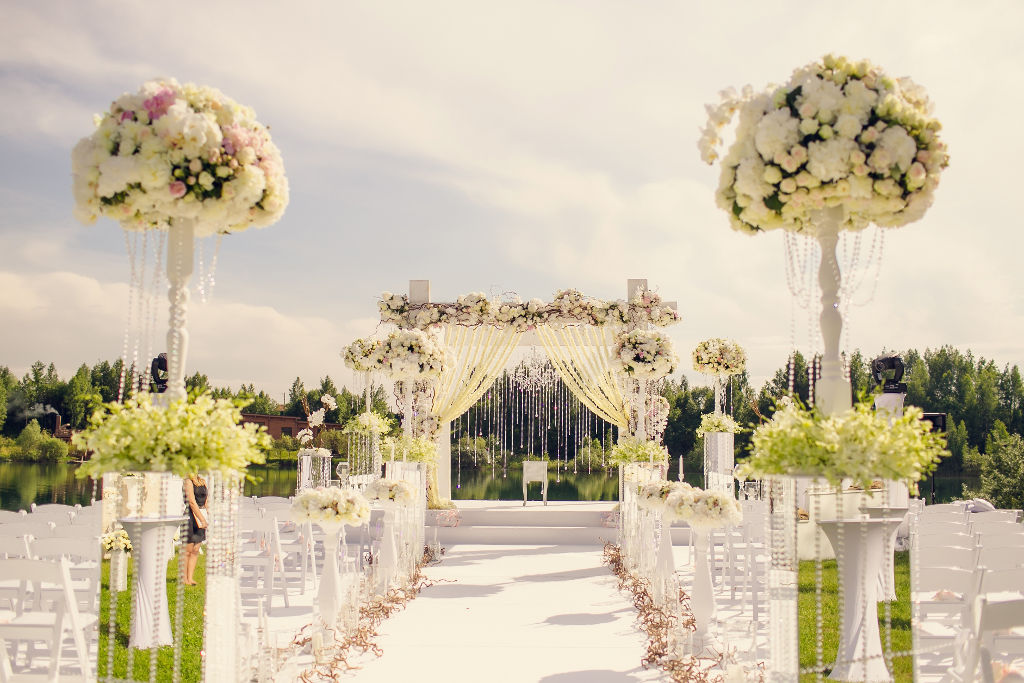 Большинство мест для официальной выездной регистрации находятся в государственных парках-усадьбах Москвы