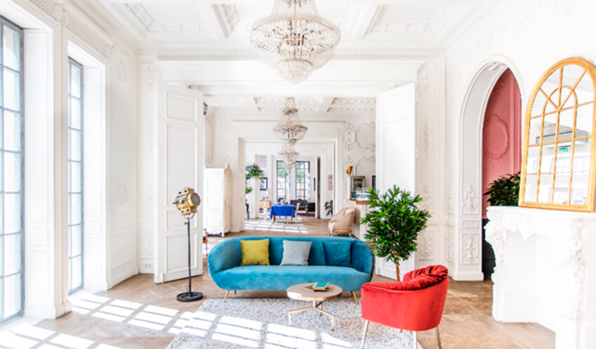 Выездная регистрация в Роял Студио